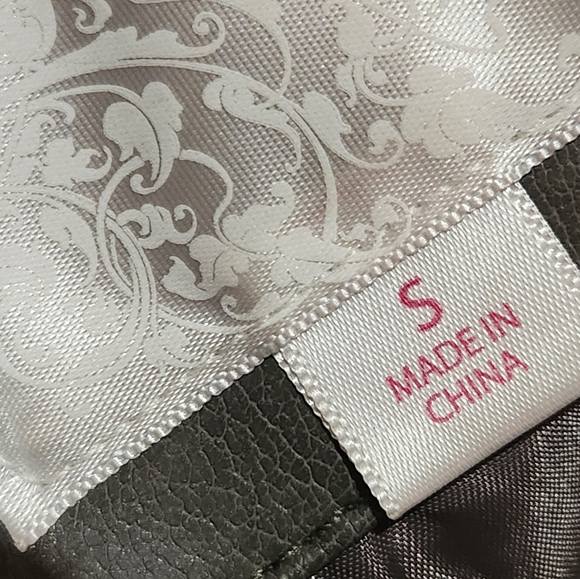 Gray Ruffled Bottom Jacket - Picture 8 of 16